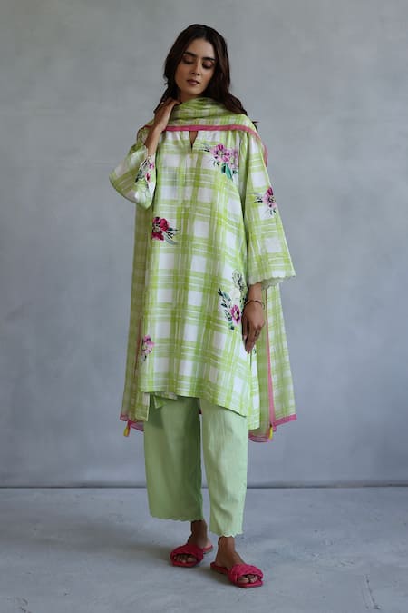 Shop Roza Green Linen Embroidery Open Neck Checkered Floral Kurta And Pant Set Online at Aza Fashions Shop_Roza_Green Linen Embroidery Open Neck Checkered Floral Kurta And Pant Set _Online_at_Aza_Fashions