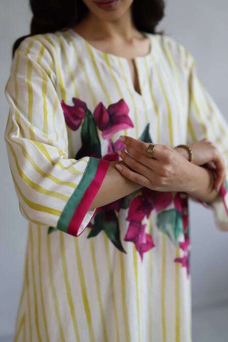 Shop_Roza_Yellow Linen Open Neck Printed Kurta Set _Online_at_Aza_Fashions