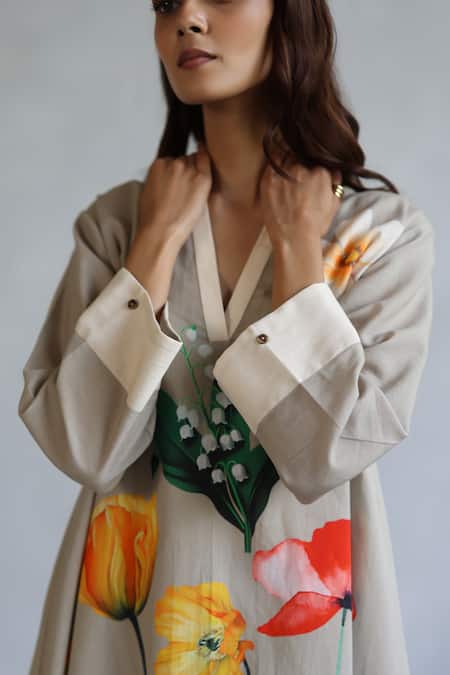 Roza_Beige Linen Mandarin Collar Floral Printed Kaftan And Pant Set _at_Aza_Fashions