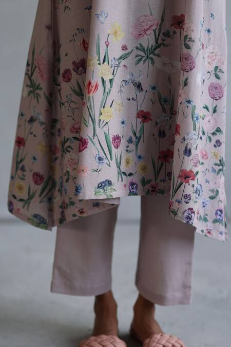 Roza_Pink Linen V-neck Botanical Print Kurta And Pant Set _at_Aza_Fashions