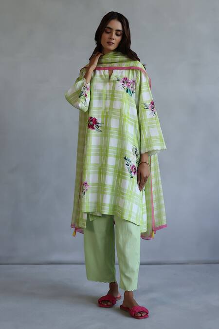 Roza Green Lime Checkered Print Stole Online at Aza Fashions Roza_Green Lime Checkered Print Stole _Online_at_Aza_Fashions