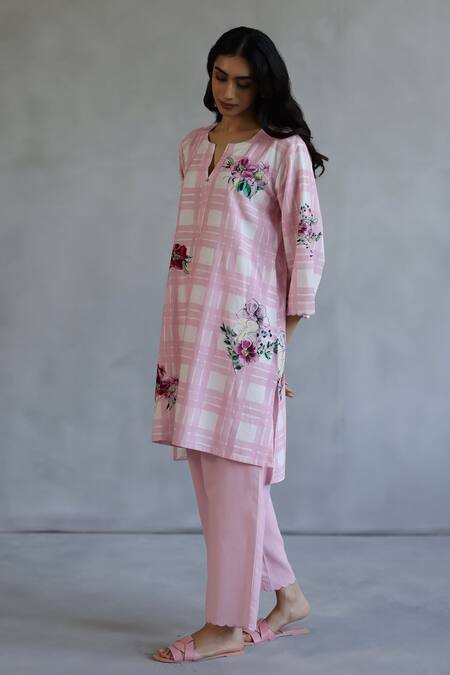 Roza_Pink Floral Print Chanderi Stole _Online_at_Aza_Fashions