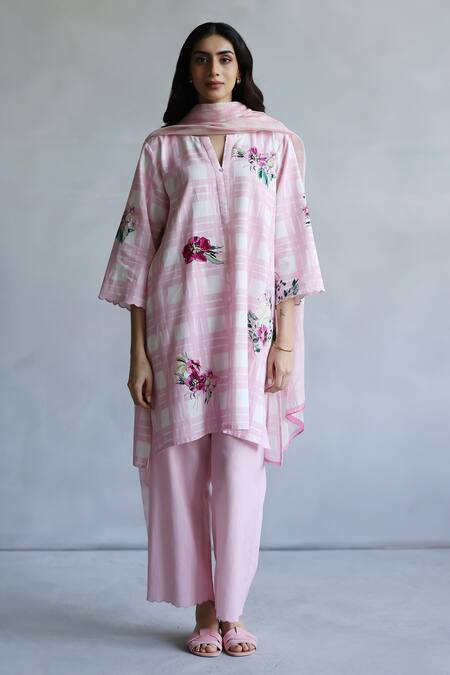 Roza_Pink Floral Print Chanderi Stole _at_Aza_Fashions