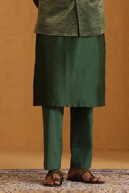 Weaver Story Green Chanderi Sequins Striped Bundi Kurta Set Online at Aza Fashions Weaver Story_Green Chanderi Sequins Striped Bundi Kurta Set _Online_at_Aza_Fashions