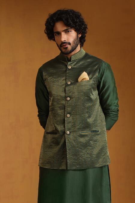 Weaver Story Green Chanderi Sequins Striped Bundi Kurta Set at Aza Fashions Weaver Story_Green Chanderi Sequins Striped Bundi Kurta Set _at_Aza_Fashions