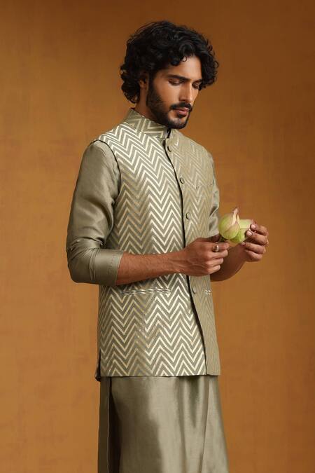 Buy Weaver Story Green Chanderi Chevron Woven Bundi Set Online at Aza Fashions Buy_Weaver Story_Green Chanderi Chevron Woven Bundi Set_Online_at_Aza_Fashions