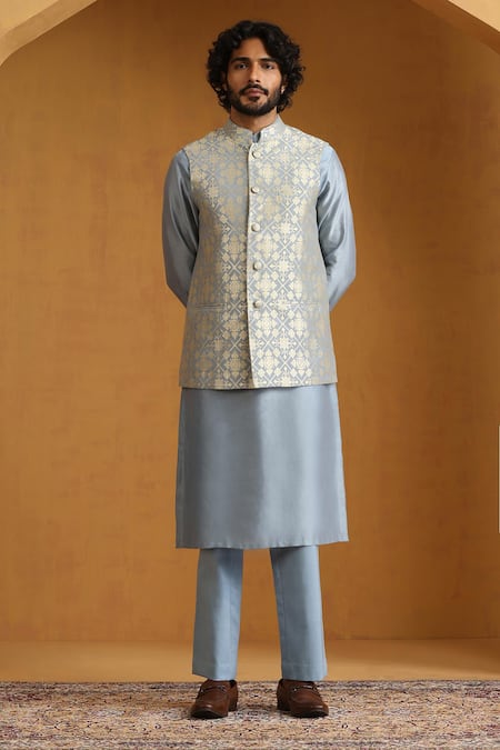 Weaver Story Blue Chanderi Geometric Woven Bundi Kurta Set Online at Aza Fashions Weaver Story_Blue Chanderi Geometric Woven Bundi Kurta Set _Online_at_Aza_Fashions