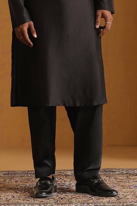 Weaver Story Black Chanderi Zari Zardozi Embroidered Bundi Kurta Set Online at Aza Fashions Weaver Story_Black Chanderi Zari Zardozi Embroidered Bundi Kurta Set _Online_at_Aza_Fashions