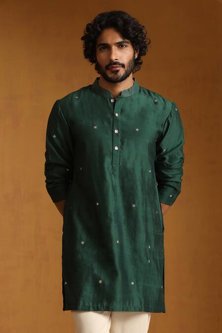 Shop_Weaver Story_Cream Cotton, Chiffon Embroidery Floral Butti Short Kurta Set _Online_at_Aza_Fashions