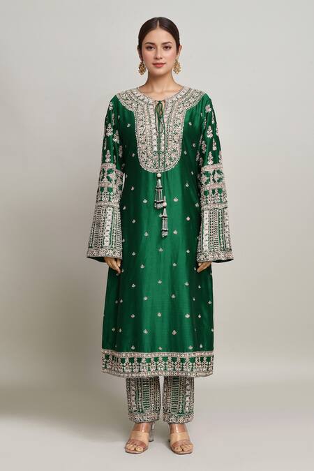 Shop Kalighata Green Chanderi Embroidery Round Neck Gulshan Kurta Set Online at Aza Fashions Shop_Kalighata_Green Chanderi Embroidery Round Neck Gulshan Kurta Set _Online_at_Aza_Fashions