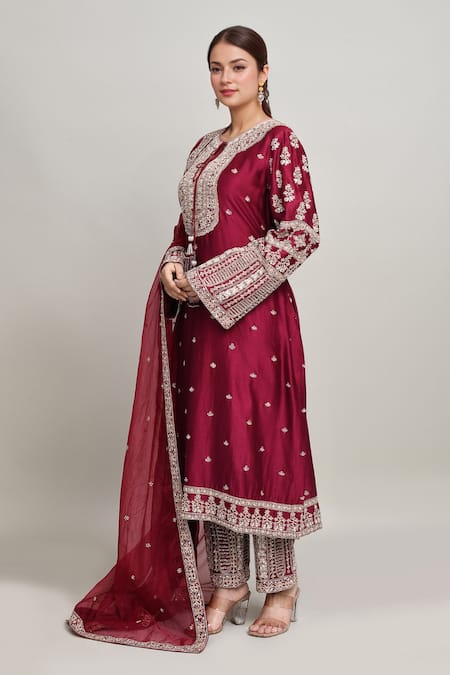 Shop Kalighata Maroon Chanderi Embroidery Round Neck Gulshan Vine Kurta Set Online at Aza Fashions Shop_Kalighata_Maroon Chanderi Embroidery Round Neck Gulshan Vine Kurta Set _Online_at_Aza_Fashions