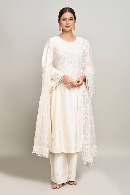 Buy_Kalighata_Ivory Chanderi Pearls, Embroidery Round Neck Tonal Floral Kurta Set 
