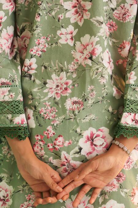 Shop Shetab Kazmi Green Cotton, Linen Lace, Embroidery Split Floral Print Kurta Set With Culottes Online at Aza Fashions Shop_Shetab Kazmi_Green Cotton, Linen Lace, Embroidery Split Floral Print Kurta Set With Culottes _Online_at_Aza_Fashions