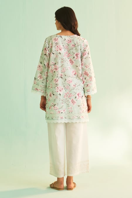 Shop Shetab Kazmi Green Cotton, Linen Embroidery, Lace Split V-neck Floral Vine Print Kurta Set at Aza Fashions Shop_Shetab Kazmi_Green Cotton, Linen Embroidery, Lace Split V-neck Floral Vine Print Kurta Set _at_Aza_Fashions