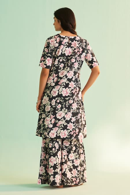 Shop Shetab Kazmi Black Cotton, Linen Sequins, Beads V-neck Floral Vine Print Kurta Sharara Set at Aza Fashions Shop_Shetab Kazmi_Black Cotton, Linen Sequins, Beads V-neck Floral Vine Print Kurta Sharara Set _at_Aza_Fashions