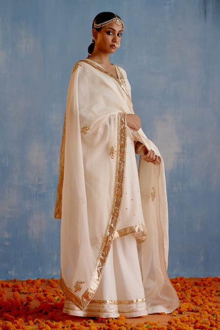 Shop_Shetab Kazmi_White Chanderi, Cotton Gota Patti, Mirrors, Lace Mukaish Embroidered Kurta Set _Online_at_Aza_Fashions