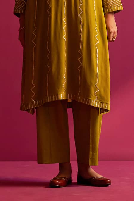 Shetab Kazmi_Green Viscose, Georgette Gota Patti, Beads Mandarin Embroidered Kurta Pant Set _Online_at_Aza_Fashions