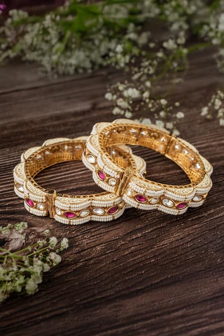 Vivinia By Vidhi Mehra Scalloped Pearl & Stone Bangles Set 