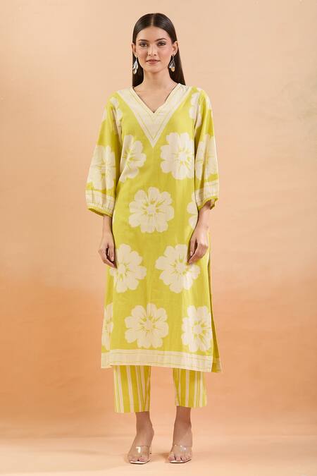 Buy Shivani Bhargava Yellow Handloom Cotton V-neck Floral Print Kurta Set Online at Aza Fashions Buy_Shivani Bhargava_Yellow Handloom Cotton V-neck Floral Print Kurta Set_Online_at_Aza_Fashions