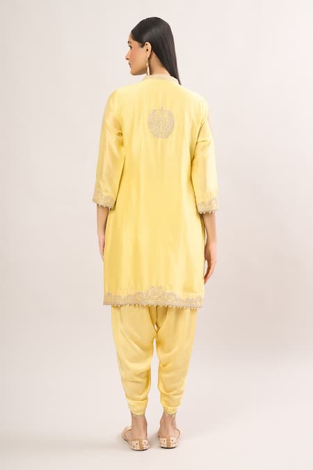 Sheetal Batra Paisley Embroidered Kurta & Dhoti Pant Set 