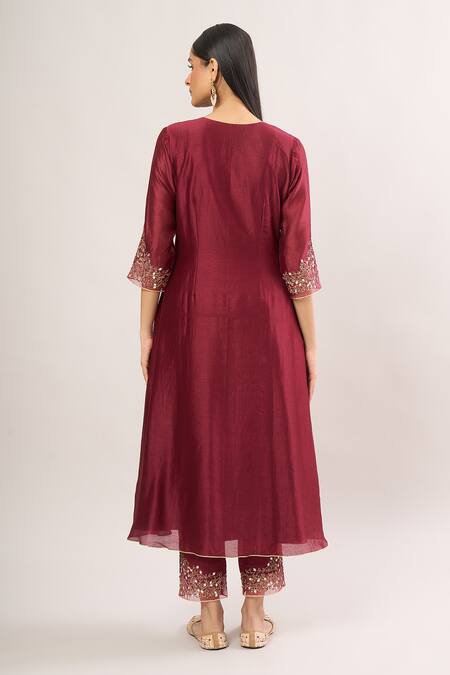 Shop Asaga Maroon Chiffon Gota Patti, Mirrors, Zari, Embroidery Floral Vine Kurta Set at Aza Fashions Shop_Asaga_Maroon Chiffon Gota Patti, Mirrors, Zari, Embroidery Floral Vine Kurta Set_at_Aza_Fashions