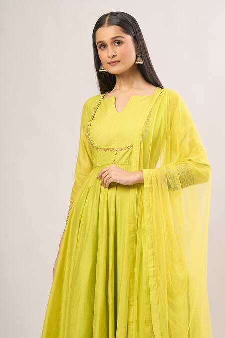 Basanti - Kapde Aur Koffee Green Chiffon Sequins, Beads Split V-neck Embroidered Anarkali Set Online at Aza Fashions Basanti - Kapde Aur Koffee_Green Chiffon Sequins, Beads Split V-neck Embroidered Anarkali Set_Online_at_Aza_Fashions