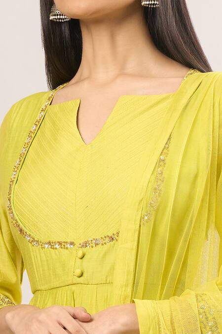 Basanti - Kapde Aur Koffee Green Chiffon Sequins, Beads Split V-neck Embroidered Anarkali Set at Aza Fashions Basanti - Kapde Aur Koffee_Green Chiffon Sequins, Beads Split V-neck Embroidered Anarkali Set_at_Aza_Fashions