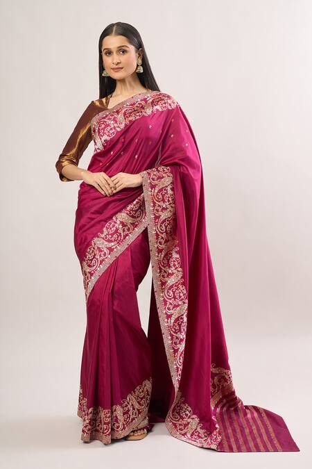 Ekaya Banaras_Magenta Embroidery Round Neck Paisley Woven Saree_Online_at_Aza_Fashions