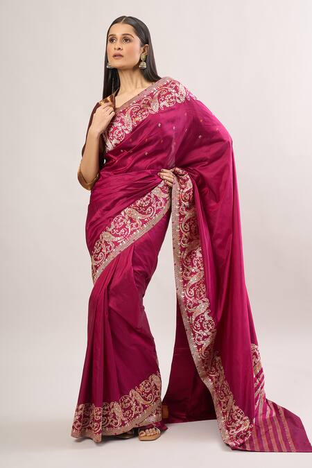 Ekaya Banaras_Magenta Embroidery Round Neck Paisley Woven Saree_at_Aza_Fashions