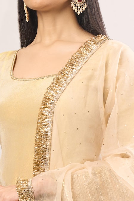 Roze_Gold Chiffon Lace Scoop Neck Embellished Kurta Set _Online_at_Aza_Fashions