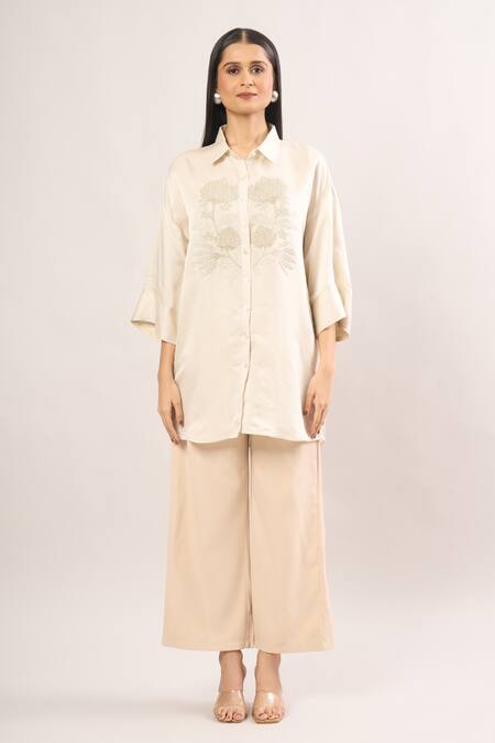 Shop_Namrata Joshipura_Ivory Pearls Collared Hibiscus Shimmer Embellished Tunic _Online_at_Aza_Fashions