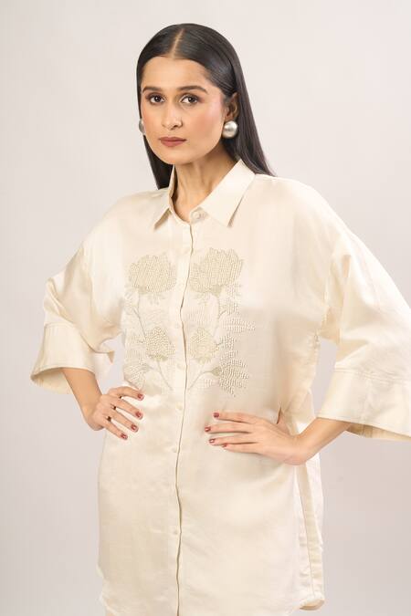Namrata Joshipura_Ivory Pearls Collared Hibiscus Shimmer Embellished Tunic _at_Aza_Fashions