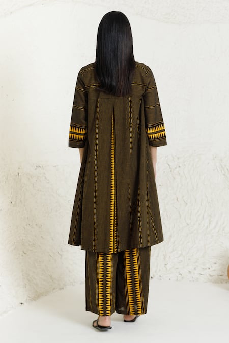 Orcr Geometric Patterned Jacket & Pant Set 