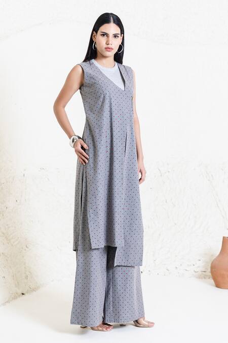 Orcr_Gray Cotton V-neck Grey Polka Dot Asymmetric Jacket Kurta Set _Online_at_Aza_Fashions