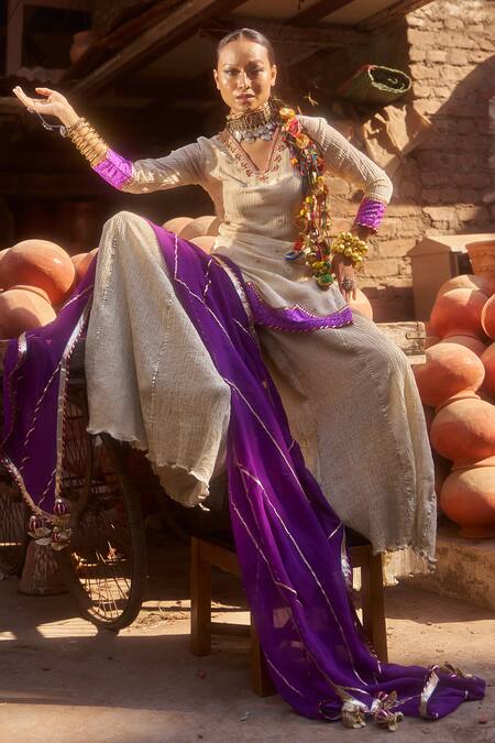 Muskann Kapadiaa Beige Gota Embroidered Kurta Set 