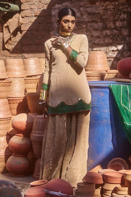 Muskann Kapadiaa Beige Gota Embroidered Kurta Set 