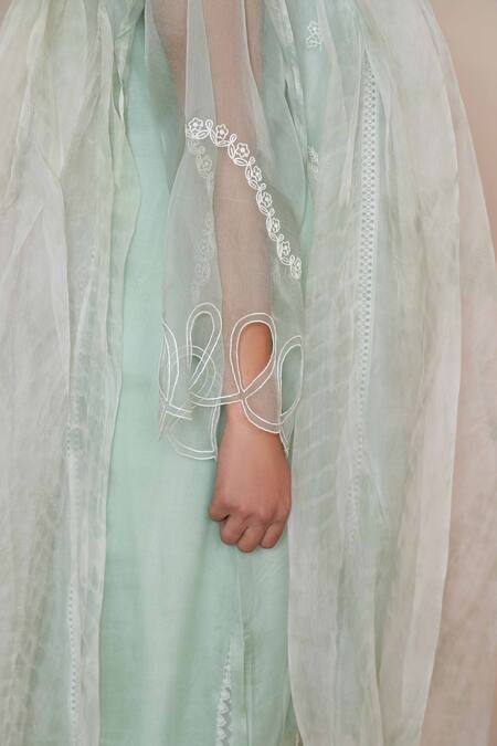 Jyoti Bansal_Green Organza Pearls, Lace Mandarin Collar Floral Vine Embroidered Kurta Set _Online_at_Aza_Fashions