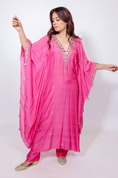 Brahmand By Vertika Kalra_Pink Muslin Beads V-neck Embroidered Kaftan And Pant Set _at_Aza_Fashions
