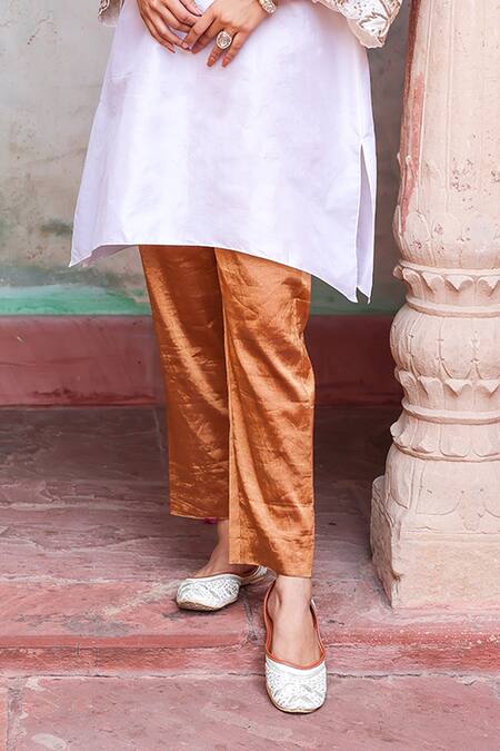 Shop_Brahmand By Vertika Kalra_Ivory Silk Embroidery, Zari Kurta And Pant Set _Online_at_Aza_Fashions