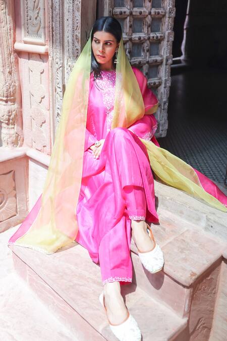 Shop Brahmand By Vertika Kalra Pink Silk, Organza Embroidery Round Neck Pita Kasab Kurta Set Online at Aza Fashions Shop_Brahmand By Vertika Kalra_Pink Silk, Organza Embroidery Round Neck Pita Kasab Kurta Set _Online_at_Aza_Fashions