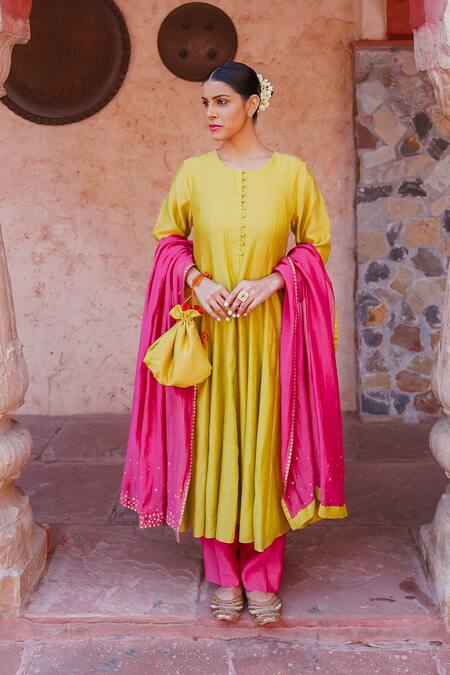 Buy_Brahmand By Vertika Kalra_Green Chanderi Embroidery, Sequins Round Neck Kacha Aam Panelled Anarkali Set 