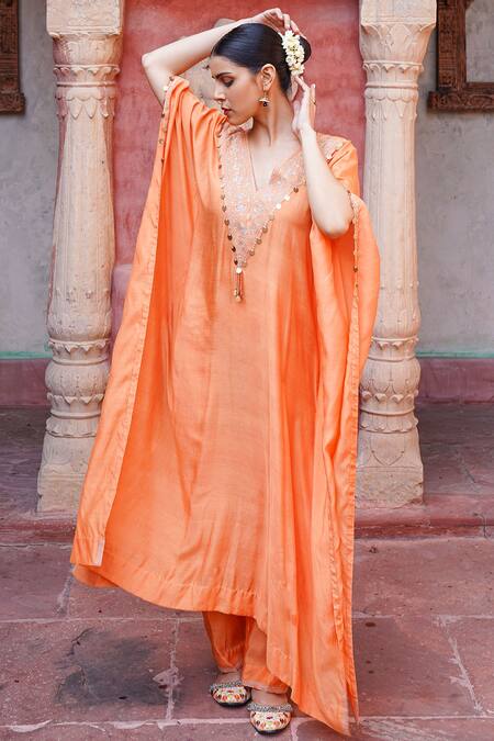 Buy_Brahmand By Vertika Kalra_Peach Muslin Sequins V-neck Embroidered Kaftan And Pant Set 