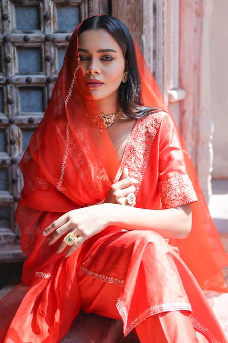 Shop_Brahmand By Vertika Kalra_Red Silk Embroidery V-neck Pita Kasab Kurta Salwar Set 