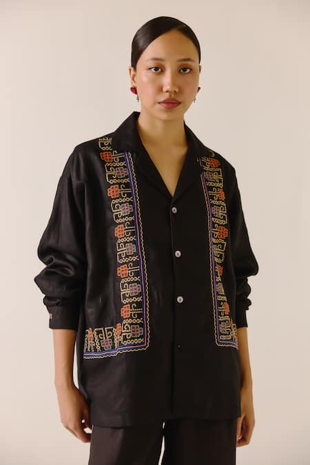 Cord Black Floral Scallop Embroidered Shirt 