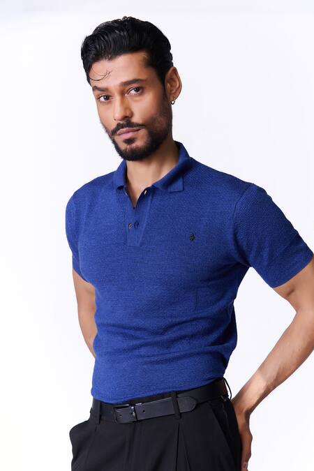 Buy S&N By Shantnu Nikhil Blue Wool Navy Textured T Shirt Online at Aza Fashions Buy_S&N By Shantnu Nikhil_Blue Wool Navy Textured T Shirt_Online_at_Aza_Fashions