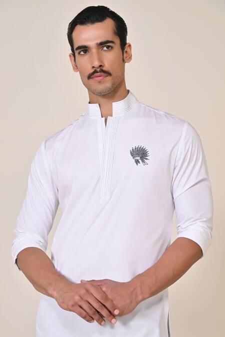 Buy_S&N By Shantnu Nikhil_Off White Bamboo Embroidery Thread Placement Kurta_Online_at_Aza_Fashions