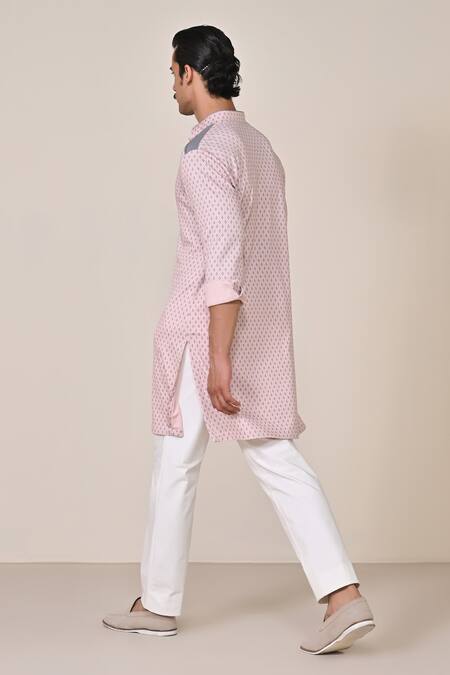 Shop S&N By Shantnu Nikhil Pink Silk Checkered Print Kurta at Aza Fashions Shop_S&N By Shantnu Nikhil_Pink Silk Checkered Print Kurta_at_Aza_Fashions