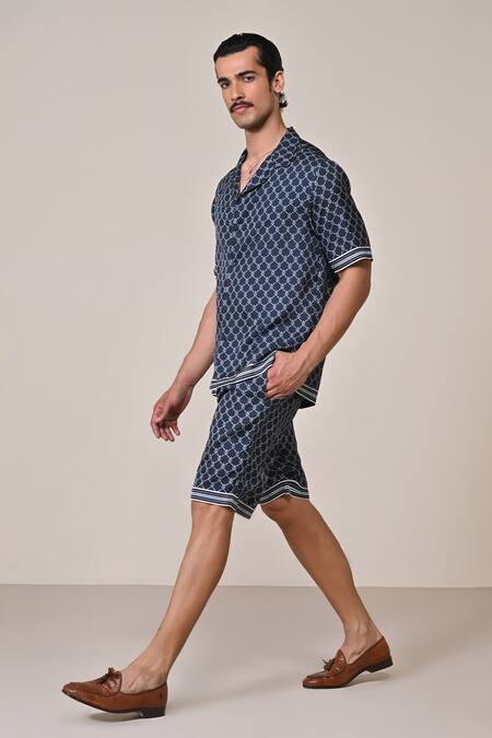 Buy S&N By Shantnu Nikhil Blue Silk Adamas Print Twill Shorts Online at Aza Fashions Buy_S&N By Shantnu Nikhil_Blue Silk Adamas Print Twill Shorts_Online_at_Aza_Fashions