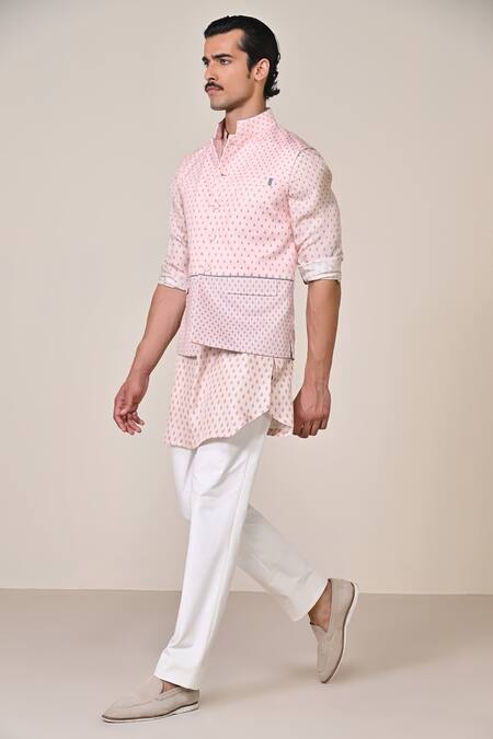 Shop S&N By Shantnu Nikhil Pink Crepe Geometric Print Waistcoat Online at Aza Fashions Shop_S&N By Shantnu Nikhil_Pink Crepe Geometric Print Waistcoat_Online_at_Aza_Fashions