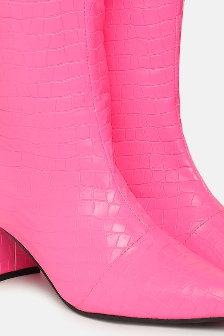 Shop Zori World Pink Textured Designer Boots Online at Aza Fashions Shop_Zori World_Pink Textured Designer Boots _Online_at_Aza_Fashions